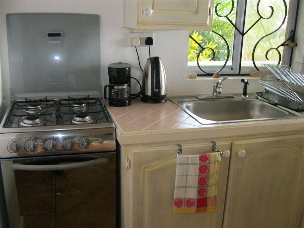 Nature'S Paradise Bed & Breakfast Marigot Bay Exterior photo