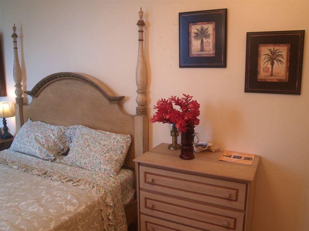 Nature'S Paradise Bed & Breakfast Marigot Bay Exterior photo