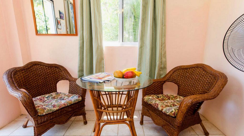 Nature'S Paradise Bed & Breakfast Marigot Bay Exterior photo