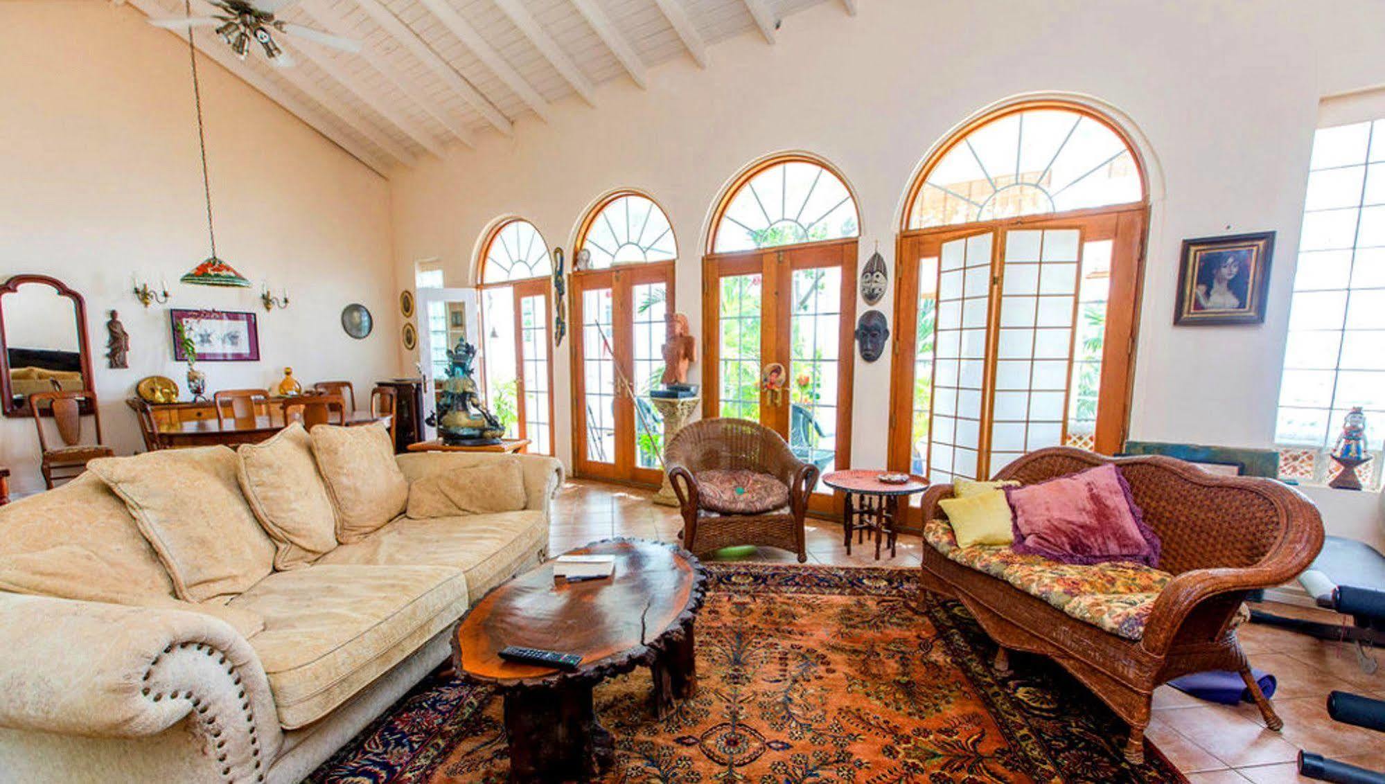 Nature'S Paradise Bed & Breakfast Marigot Bay Exterior photo
