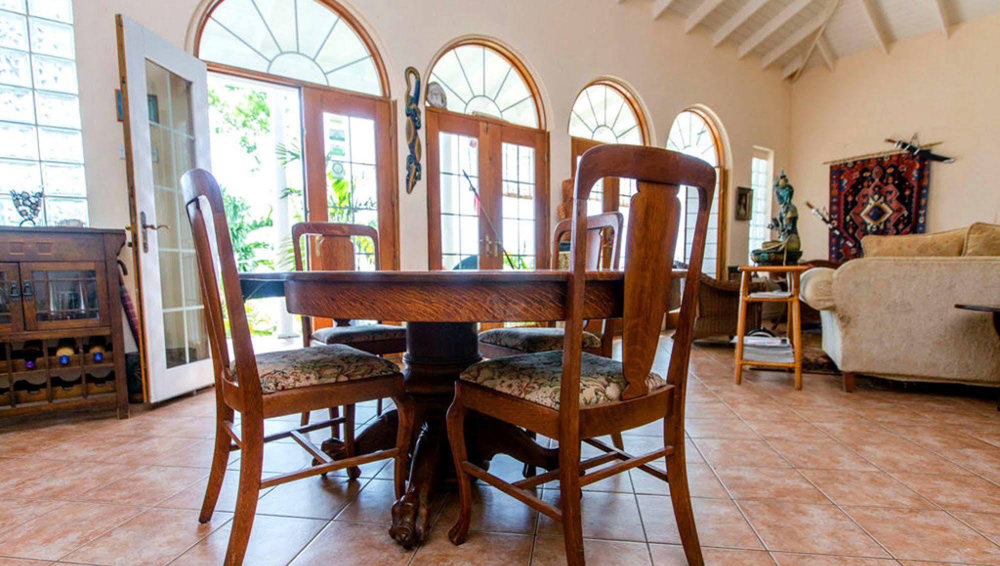 Nature'S Paradise Bed & Breakfast Marigot Bay Exterior photo